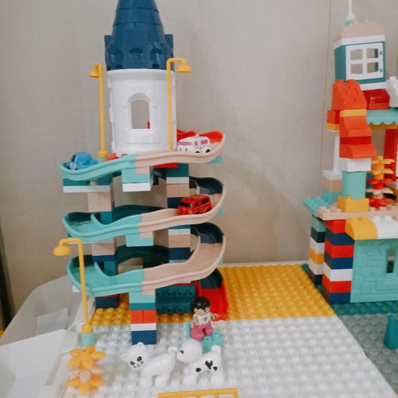 Building blocks - Picture 3 of 3